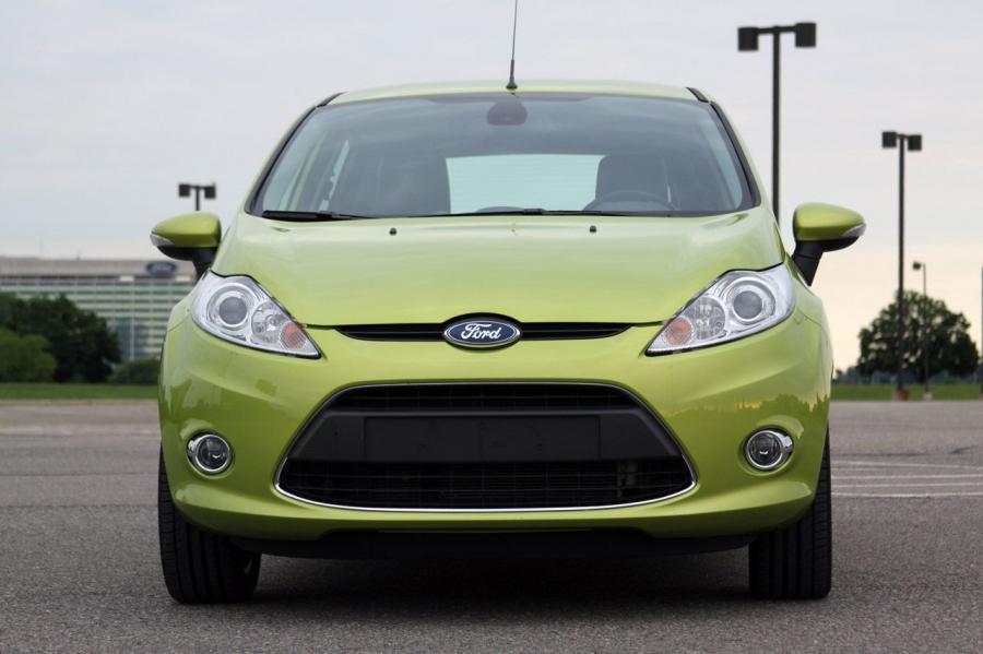 Ford Fiesta 2010 года  (EU) (фото 4 из 43)